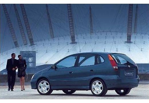 NISSAN-Almera-Tino--2000-2003-