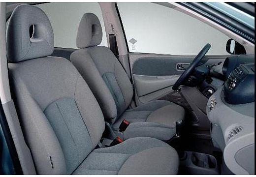 NISSAN-Almera-Tino--2000-2003-