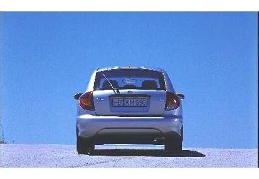 KIA-Rio-1-3--2000-2002-