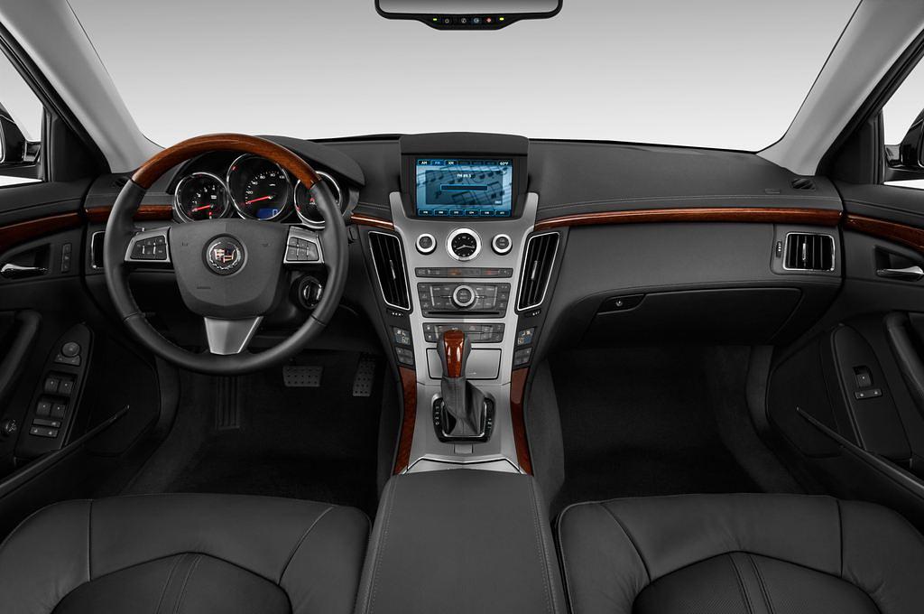 Cadillac CTS (Baujahr 2011) Sport Luxury 5 Türen Cockpit und Innenraum
