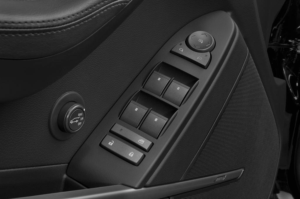 Cadillac CTS (Baujahr 2011) Sport Luxury 5 Türen Bedienungselemente Tür