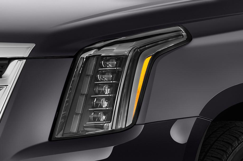 Cadillac Escalade (Baujahr 2015) Premium 5 Türen Scheinwerfer