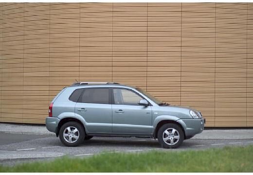 HYUNDAI-Tucson-2-0-2WD--2004-2010-