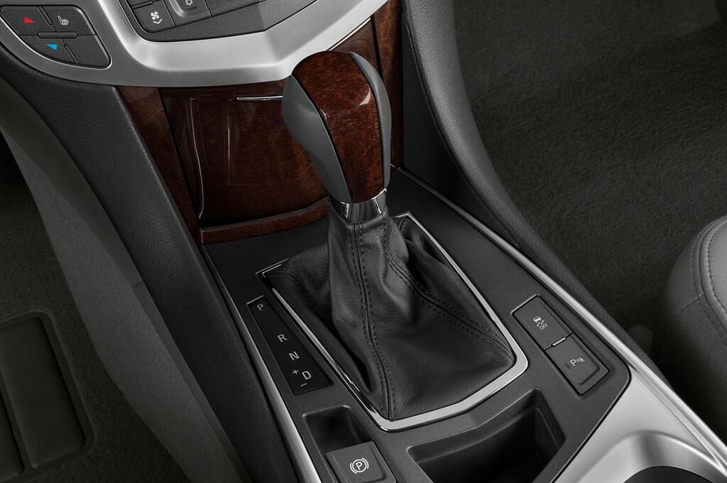 Cadillac SRX (Baujahr 2009) Elegance 5 Türen Schalthebel