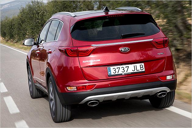 Die GT-Line-Fahrzeuge haben unter anderem zwei ovale Auspuffrohre