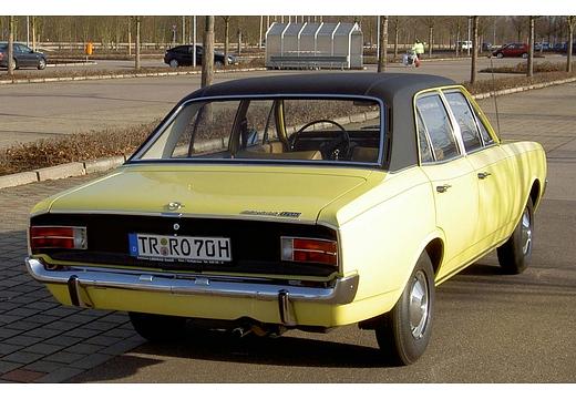 Opel Rekord Limousine (1966–1972) 1700 (66 PS)