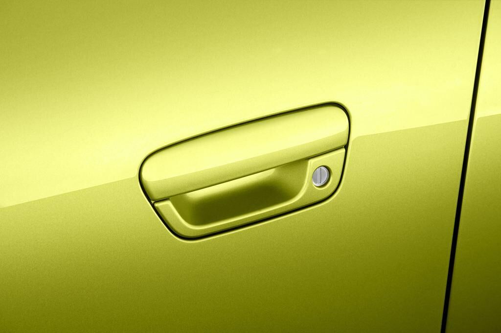 Chevrolet Spark (Baujahr 2011) LS 5 Türen Türgriff