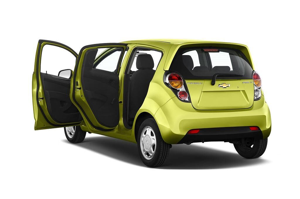 Chevrolet Spark (Baujahr 2011) LS 5 Türen Tür geöffnet