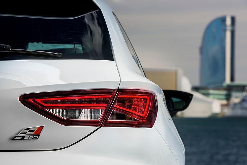 290 PS und 350 Newtonmeter ist der neue Seat Leon Cupra 290 stark.