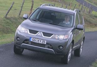 Mitsubishi Outlander SUV (2007–2013) Mitsubishi Outlander SUV (2007–2013)