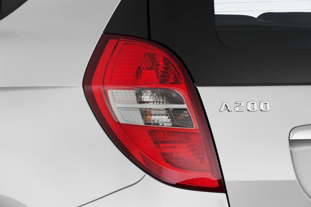 Mercedes A-Class (Baujahr 2011) Avantgarde 5 Türen Rücklicht