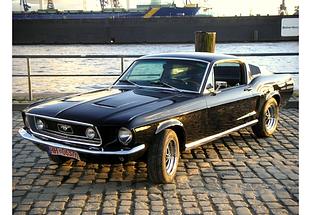 Ford Mustang Coupé (1967–1968) Ford Mustang Coupé (1967–1968)