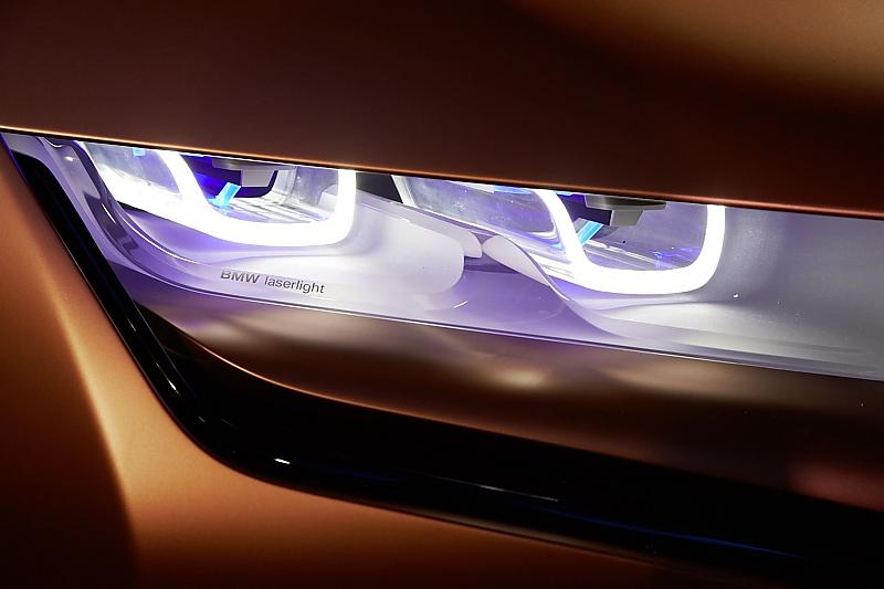 BMW i8 Spyder auf der CES 2016