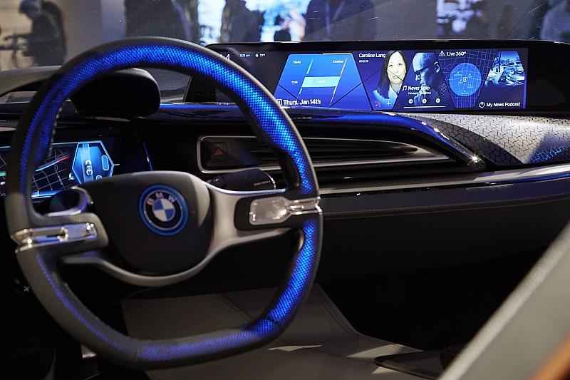 BMW i8 Spyder auf der CES 2016