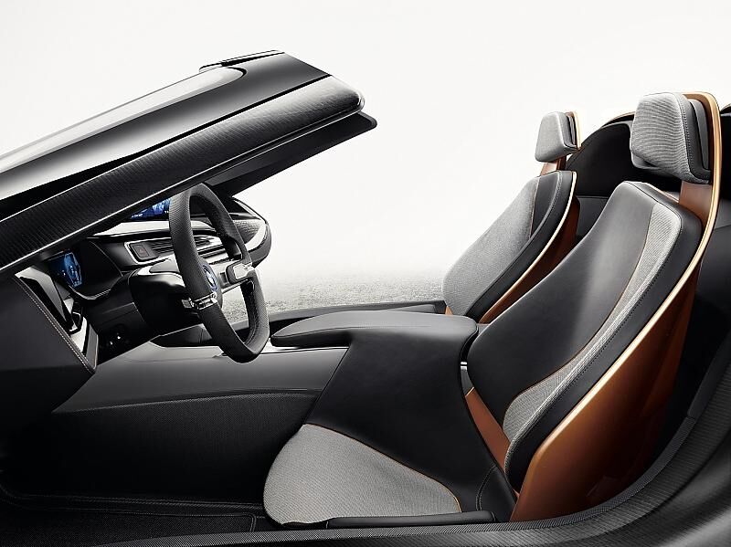 BMW i8 Spyder Vision Future Interaction