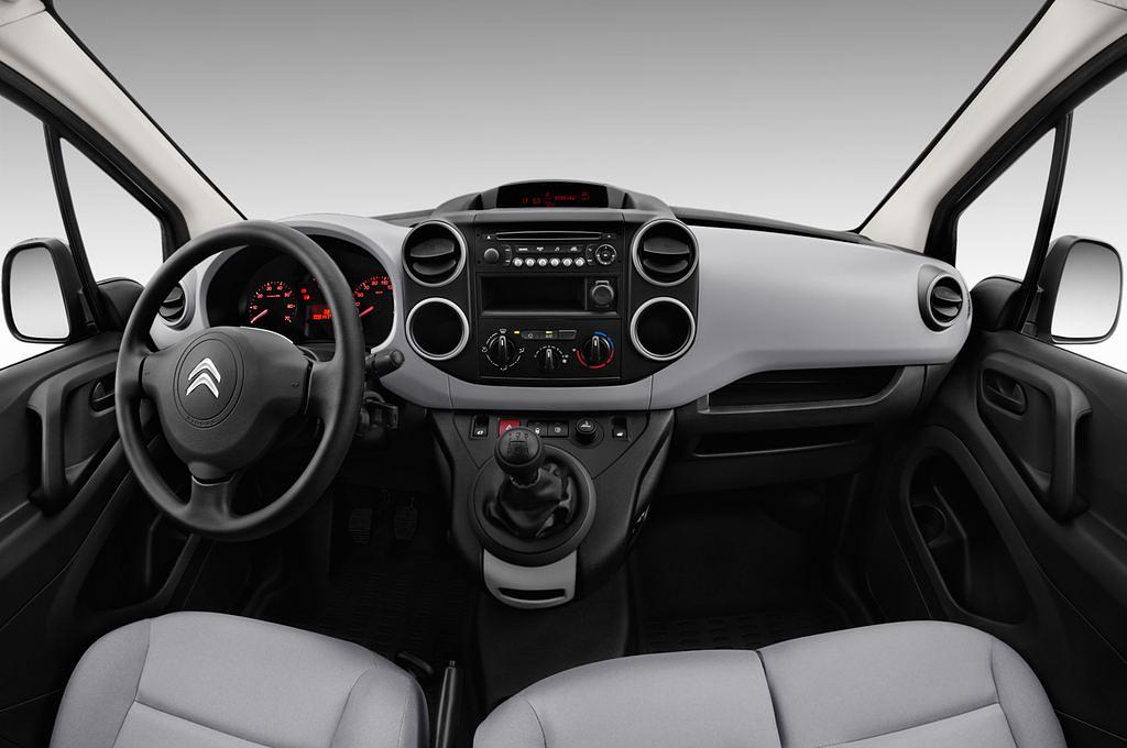 Citroen Berlingo (Baujahr 2016) Profi 4 Türen Cockpit und Innenraum