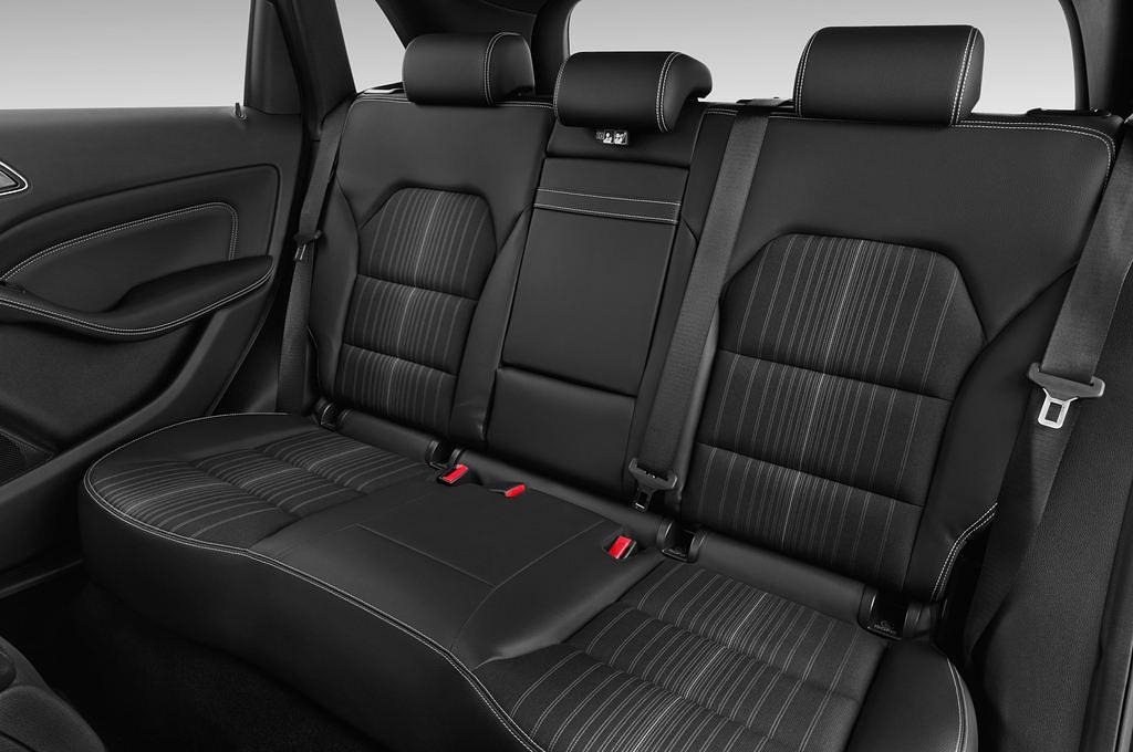 Mercedes B-Class (Baujahr 2013) Sport 5 Türen Rücksitze