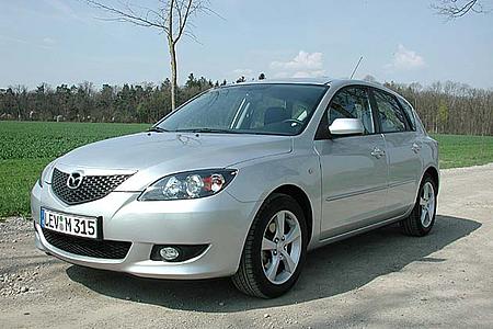 Mazda 3 Sport 1.6: Golf-Schläger kommt in Übergröße