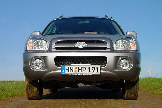 Die neue Front mit der Querstrebe im Grill