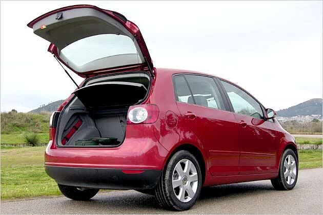 Die Klappe des Golf Plus öffnet sich weit nach oben