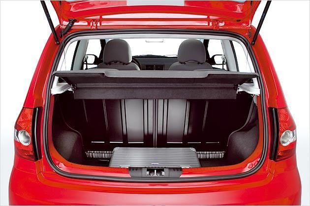 Immerhin reichen die 260 Liter Kofferraum für das kleine Handgepäck