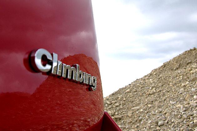 Für leichte Aufgaben im Gelände durchaus gut gerüstet: Fiat Panda 4x4 Climbing