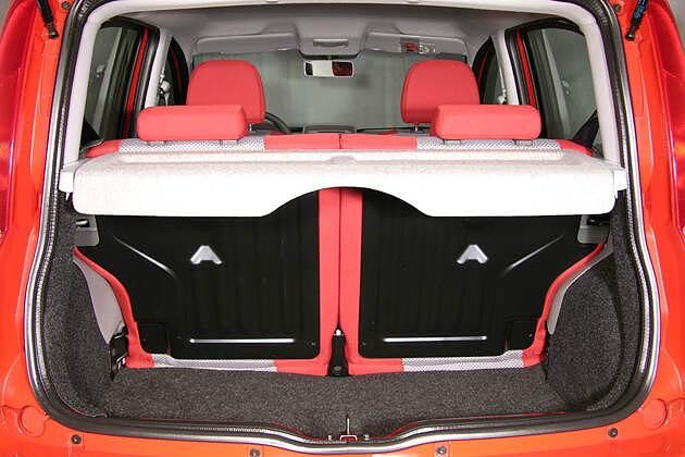 Für das Kleinwagensegment ist der 200 Liter fassende Kofferraum angemessen groß