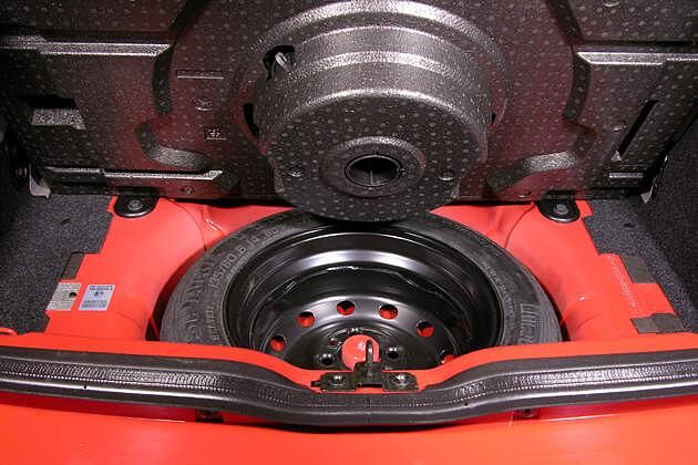 Als Ersatz gibt es einen Notreifen