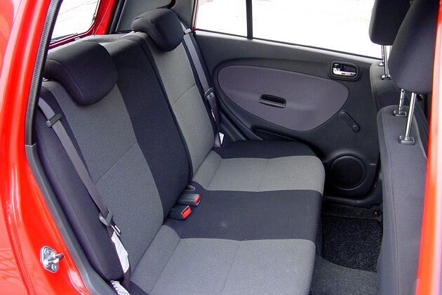 Im Fond des Cuore ist Platz für zwei. Kopfstützen sind jedoch in der Basisausstattung aufpreispflichtig