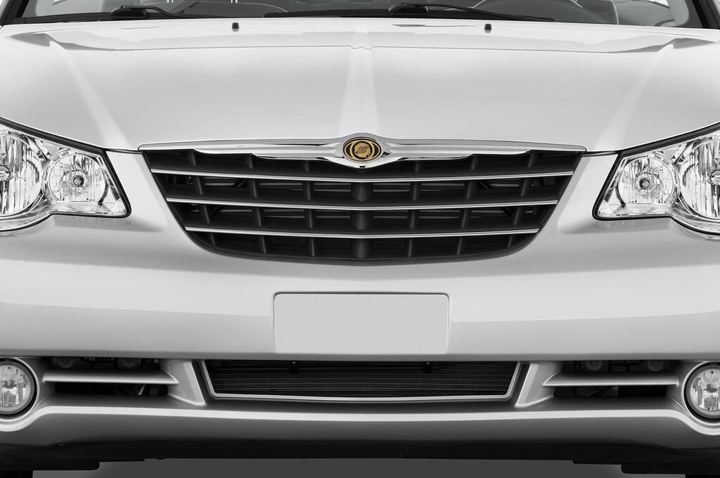 Chrysler Sebring (Baujahr 2010) Limited 2 Türen Kühlergrill und Scheinwerfer