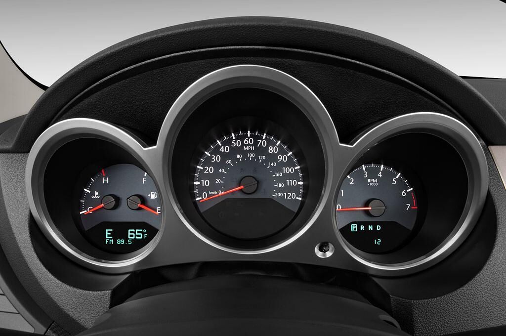 Chrysler Sebring (Baujahr 2010) Limited 2 Türen Tacho und Fahrerinstrumente