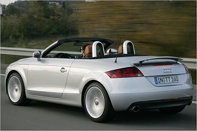 Zwei große Überrollbügel erwecken Vertrauen