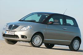 Sich abheben, ohne abgehoben zu sein: Lancia Ypsilon im Test