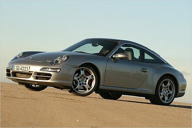 911 Targa 4S: Auf den ersten Blick sieht die Glasdachversion fast aus wie das Coupé