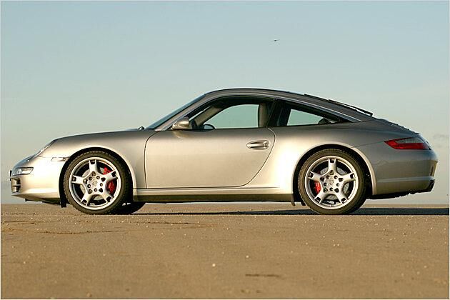 Mit 4,43 Metern ist der Elfer sogar kürzer als ein BMW 3er  und sehr handlich