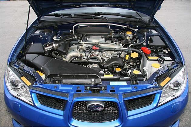 Das Herzstück: Der Zweiliter-Otto liefert 160 PS