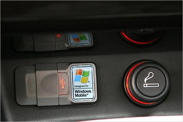 Beim BlueMe-System gibt es eine USB-Schnittstelle für Navigations- und Musikdateien