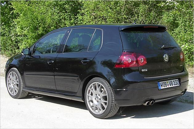 In 6,8 Sekunden geht es mit dem Golf GTI Edition 30 von null auf 100 km/h
