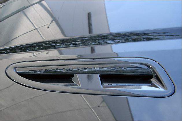 Dafür sind die Öffnungen gut: Atemluft für den Kompressor durchlassen