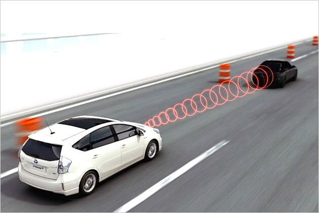 Ein Abstandstempomat inklusive Notbremssystem ist bei der Topversion Tec-Edition Standard