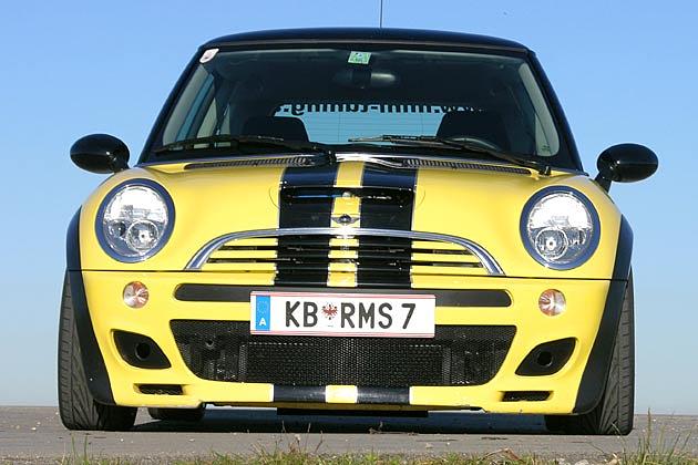 Können diese Augen Lügen? Wer sie im Rückspiegel sieht, sollte schleunigst Platz machen