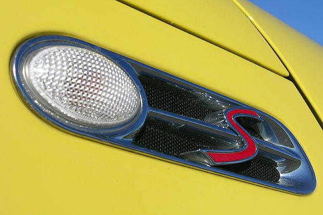 Das "S" dürfte bei diesem Mini für sauschnell oder superstark stehen