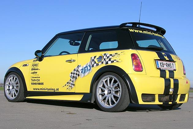 Auf dem Gemeinschaftsobjekt durften sich alle Beteiligten verewigen