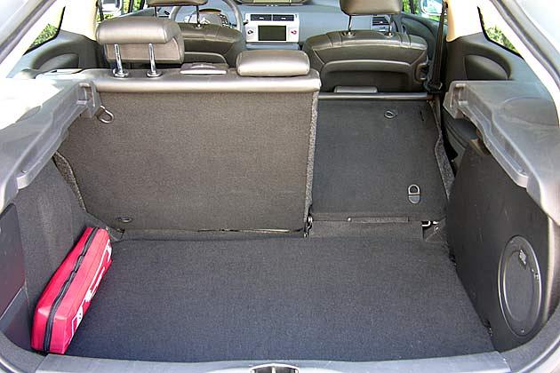 Klassische Variabilität: Die Sitzbank ist im Verhältnis 60 zu 40 umlegbar