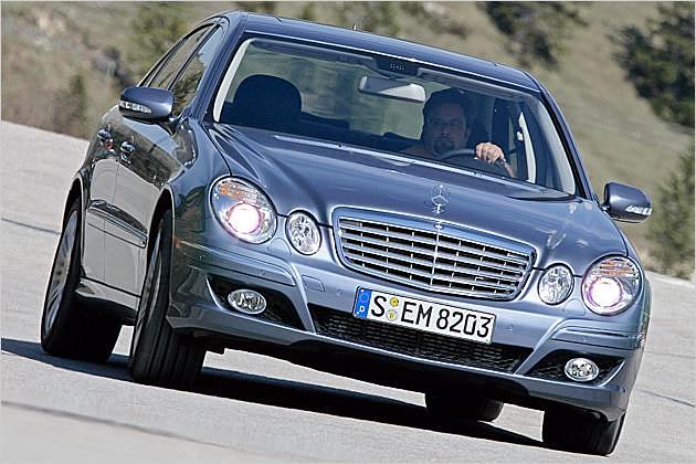 Dreigeteilt: Schärfere Optik für die Schürze