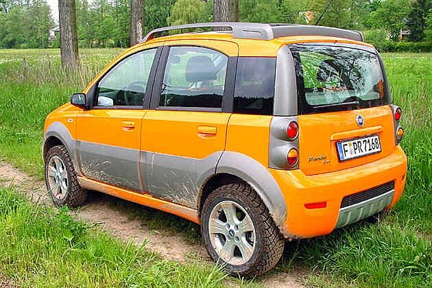 Gute, grobstollige Offroadreifen wie an diesem Testwagen erleichtern die Fahrt im Gelände
