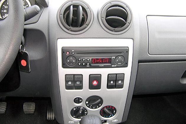 Optional ist ein CD-Radio für den Dacia Logan erhältlich