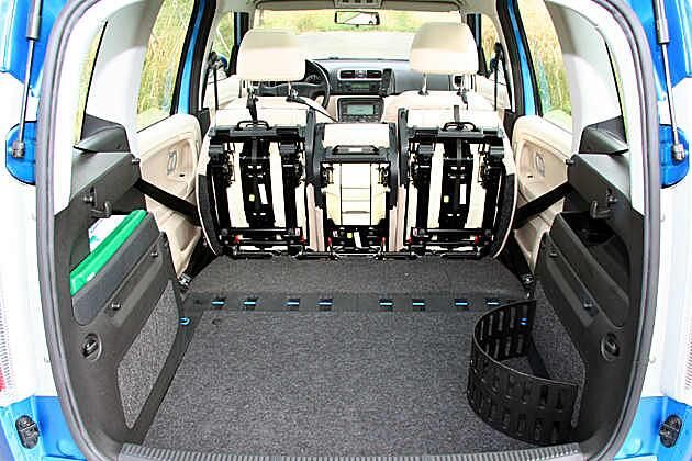 Schon nach dem Wickeln ergibt sich viel Platz im Kofferraum