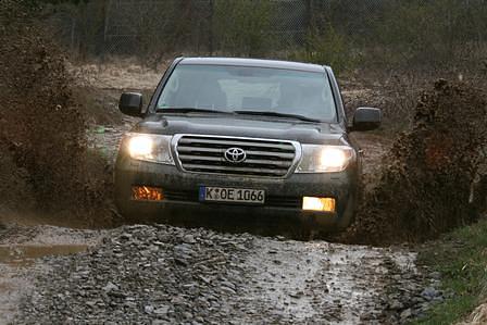 Fahrbericht: Toyota Land Cruiser V8 4.5 - Generation Acht