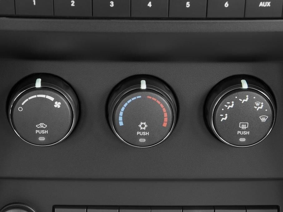 Dodge Nitro (Baujahr 2009) SE 5 Türen Temperatur und Klimaanlage